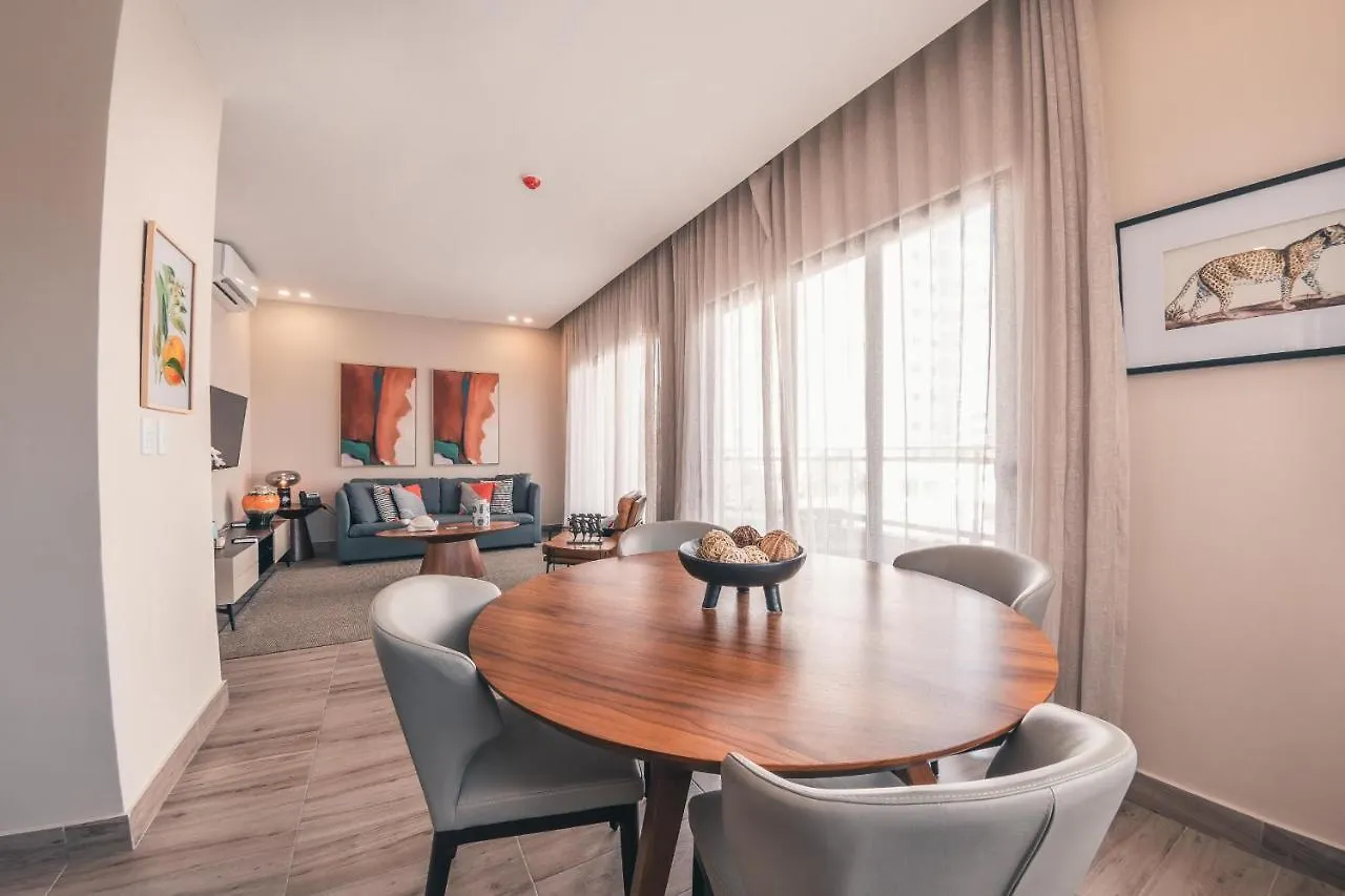 Fully Serviced Apartment At Regatta Living - 3B Santo Domingo 0*,