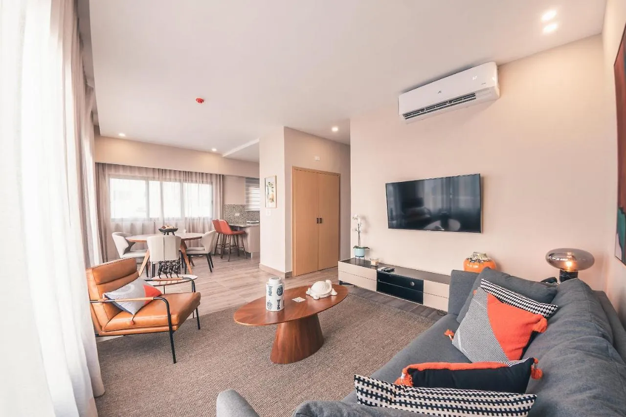 Fully Serviced Apartment At Regatta Living - 3B Santo Domingo