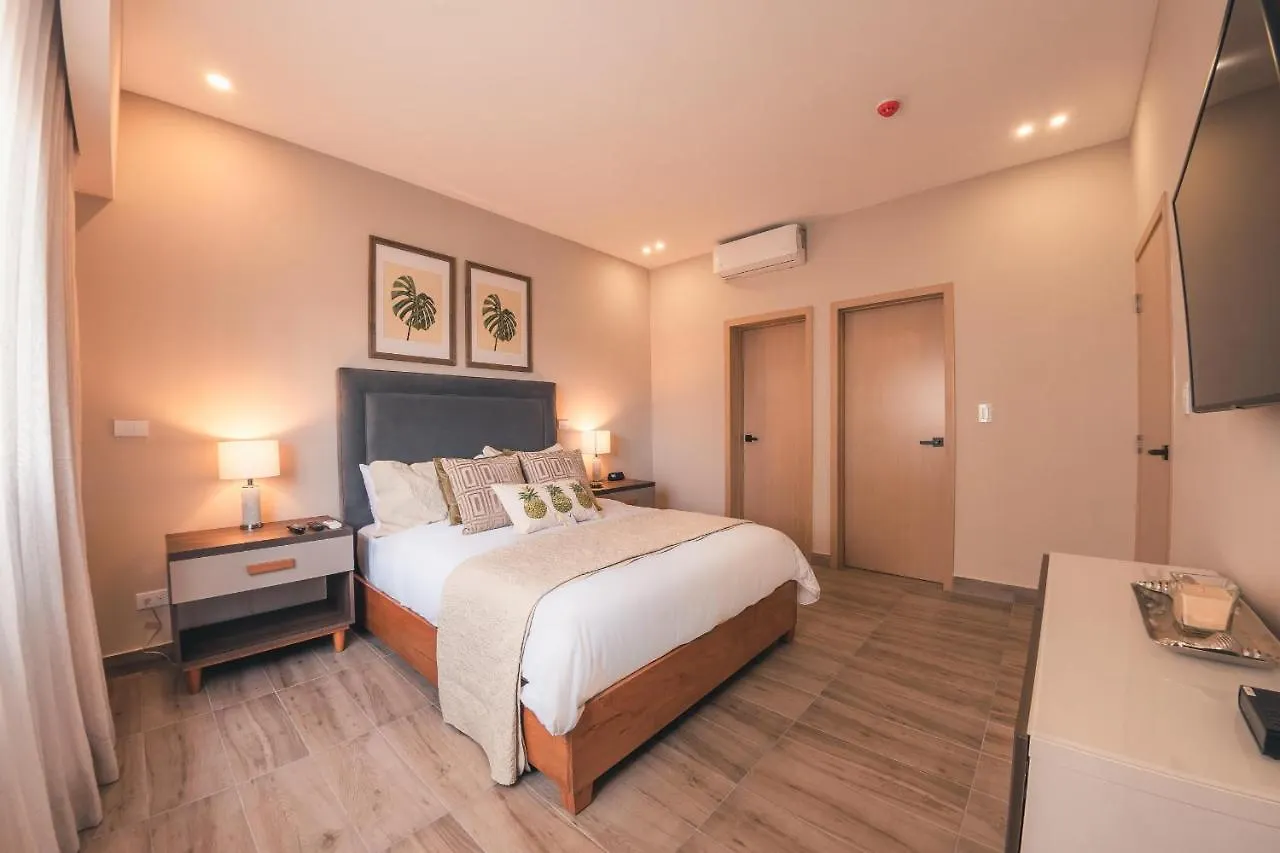 Fully Serviced Apartment At Regatta Living - 3B Santo Domingo