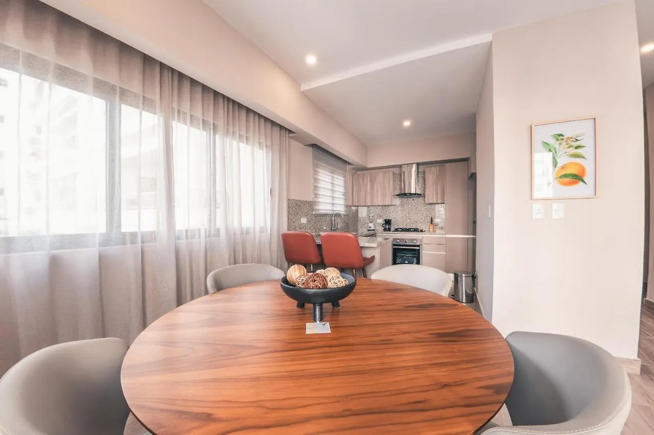 Fully Serviced Apartment At Regatta Living - 3B Santo Domingo