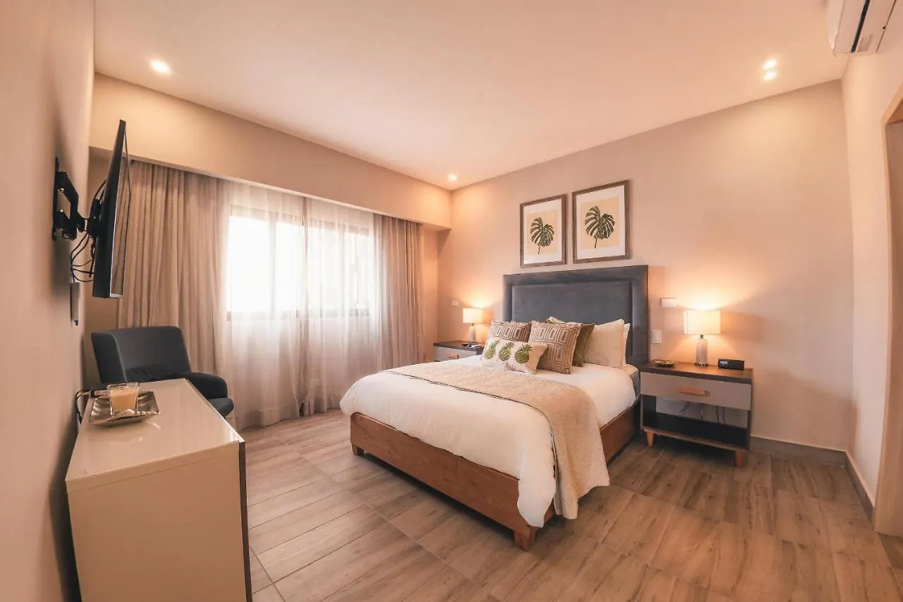 Fully Serviced Apartment At Regatta Living - 3B Santo Domingo