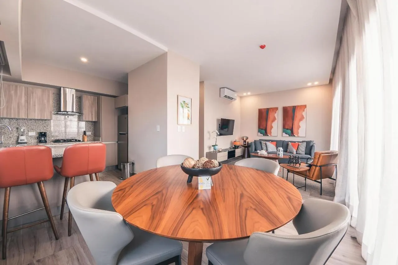 Fully Serviced Apartment At Regatta Living - 3B Santo Domingo 0*,