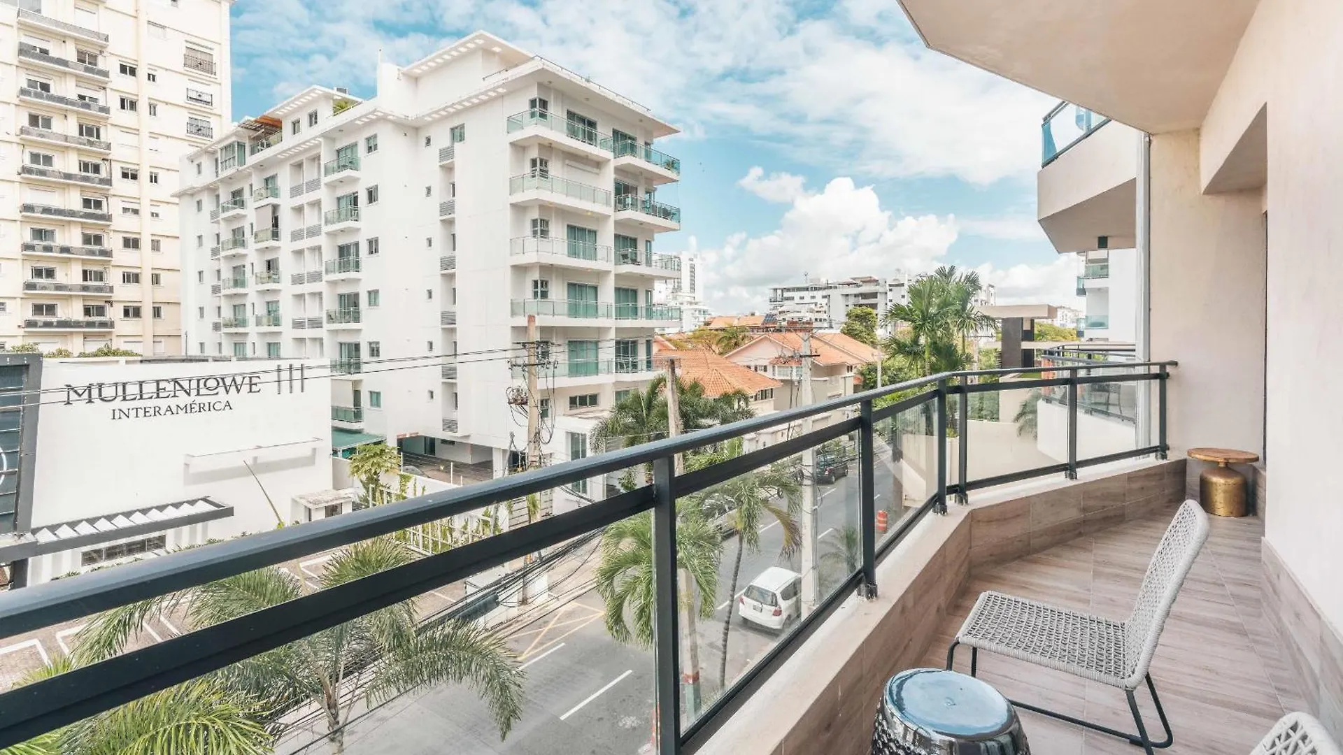 Fully Serviced Apartment At Regatta Living - 3B Santo Domingo